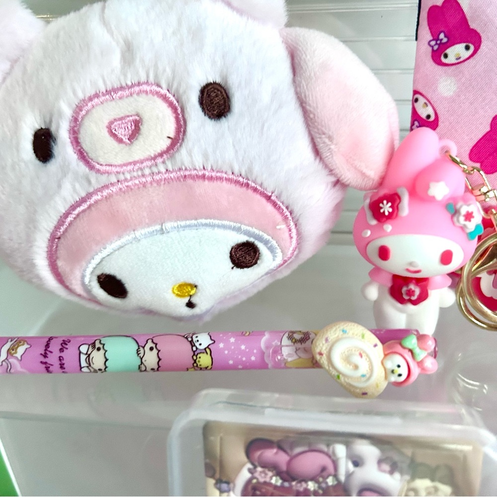 💖(MY326) My Melody Lover’s Adorable 16-Piece Pencil Case Mega Mini Bundle! - Picture 6 of 10